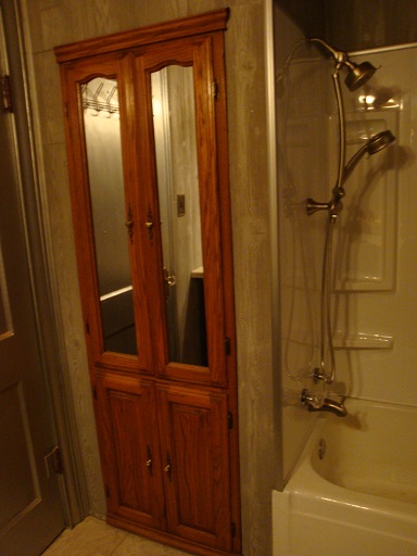 bathcab1a.jpg