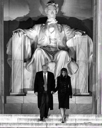 Trump and Melania in front of Abe Lincoln statue.jpg